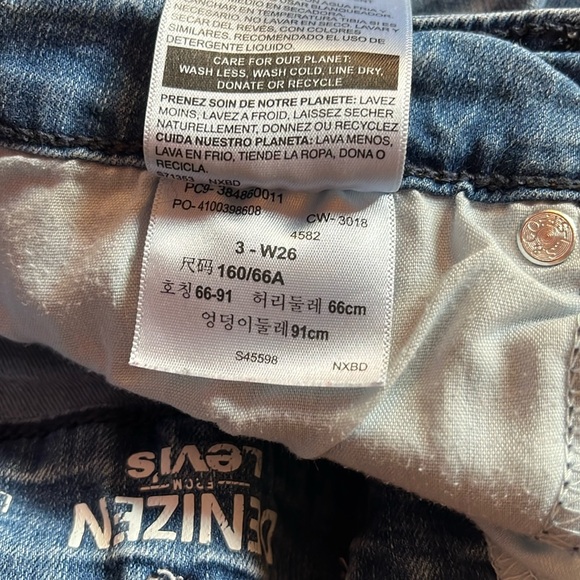 Denizen jean shorts, size 3, color light blue. - Picture 3 of 4